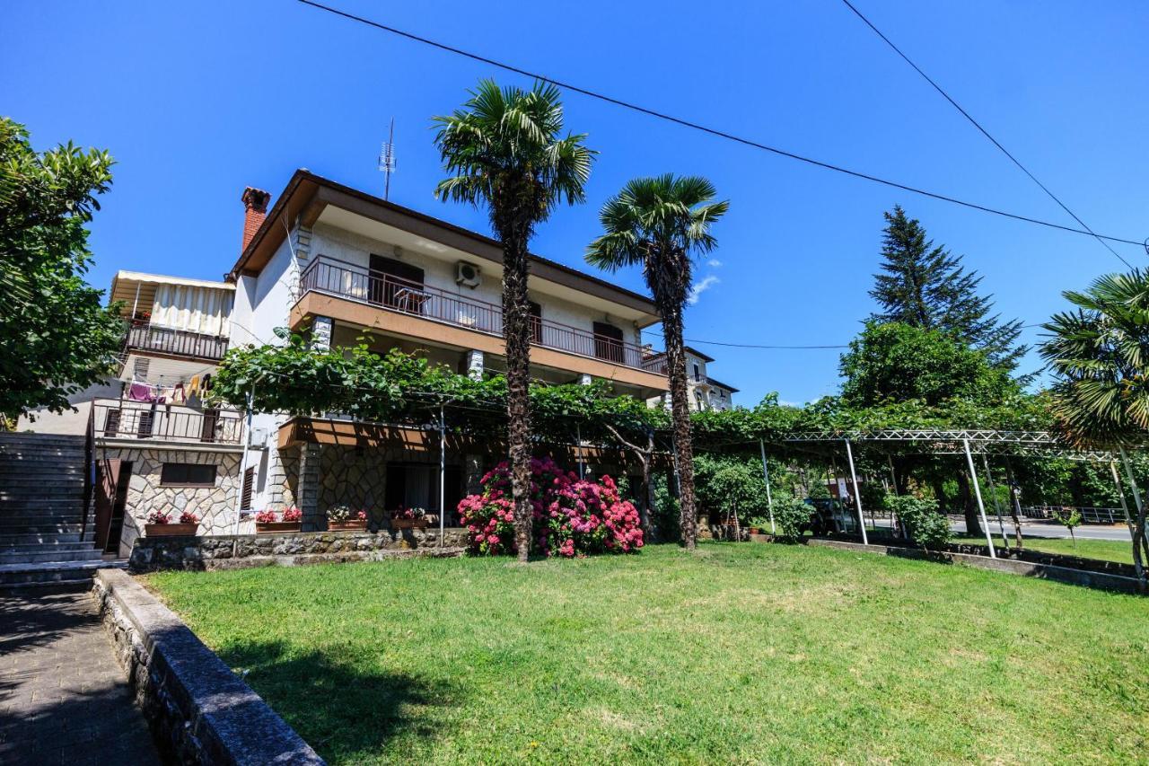 Rooms Sanja, Lovran - Opatija Eksteriør billede